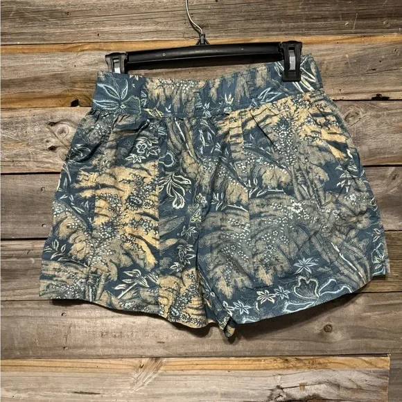 Ulla Johnson- Anela shorts- blue - floral print- high waisted- side zip closure